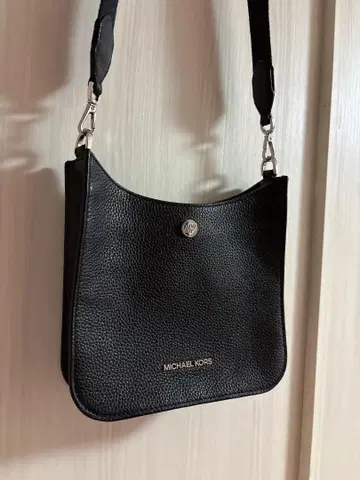 MICHAEL KORS 블랙 숄더백