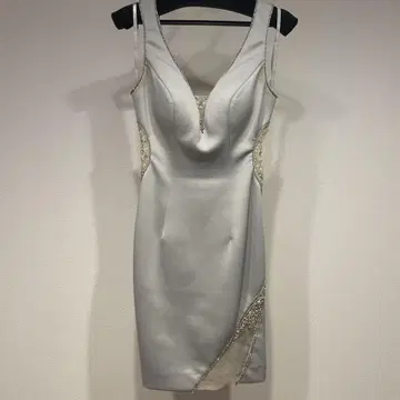 실버 비즈 장식 타이트 드레스