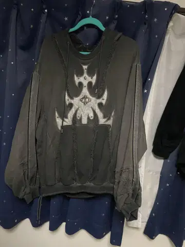 skoot EMOCHU HOODIE