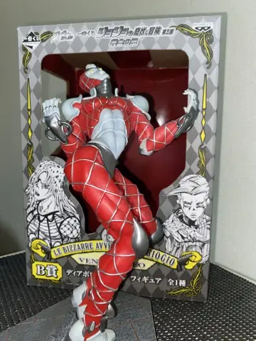 죠죠의 기묘한 모험 킹 크림슨 피규어