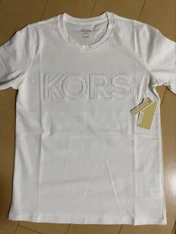마이클코어스 T셔츠