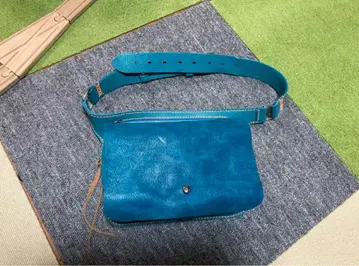 파란색 가죽 바디백, 조절 가능, 천연 가죽