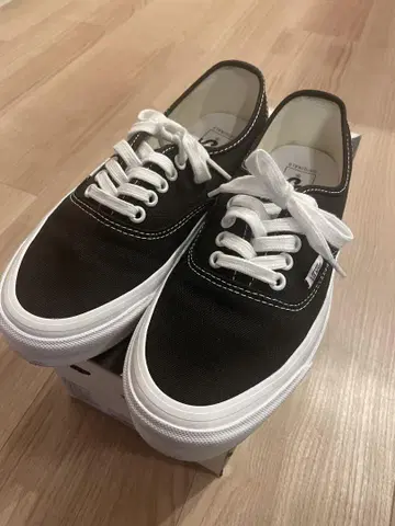 VANS VAULT 어센틱