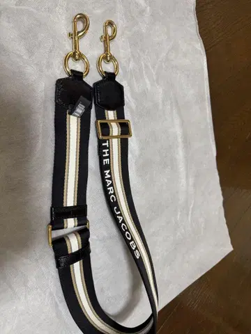 THE MARC JACOBS 숄더 스트랩