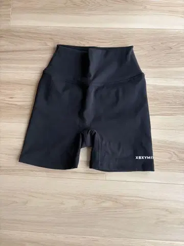 XEXYMIX 블랙 숏 레깅스 3부