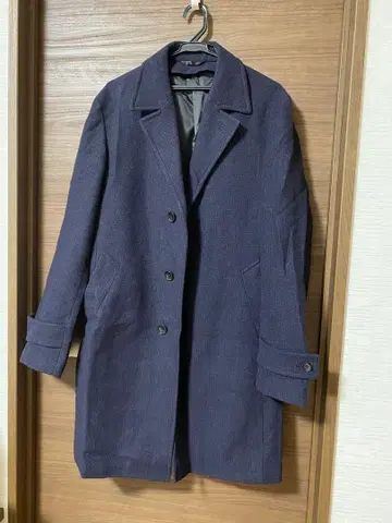 다크 블루 체스터 코트