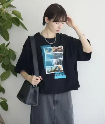 TRANOI 그래픽 오버 사이즈 T셔츠 블랙