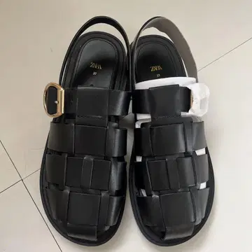 미사용 ZARA 자라 구르카 샌들 가죽 37 블랙 샌들