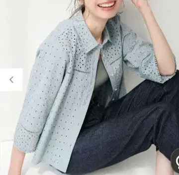 쿠미쿄쿠 3 자수 레이스 칼라 블라우스
