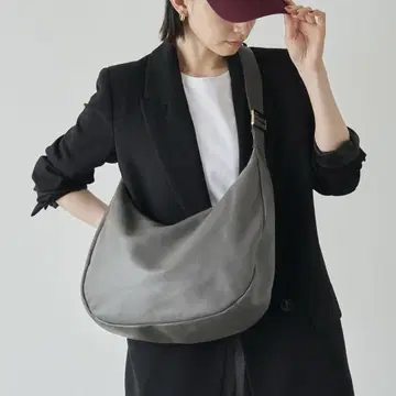 러셋 차콜 그레이 라운드 숄더백 미사용 택 포함