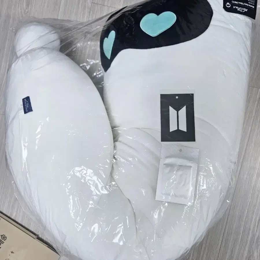 wootteo ウットくん 抱き枕 BTS Wootteo Body Pillow ウット ウット