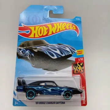 Hot Wheels '69 DODGE CHARGER DAYTONA