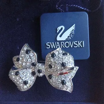Swarovski 리본형 브로치 블랙/화이트 스와로브스키