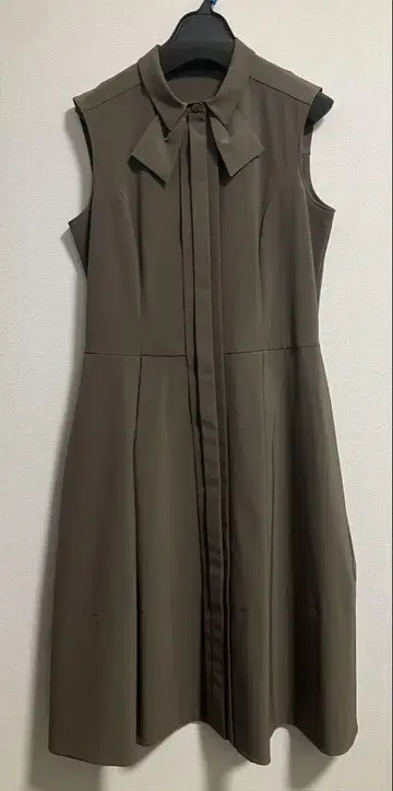 FOXEY NEW YORK 폭시 슬리브리스 원피스 42