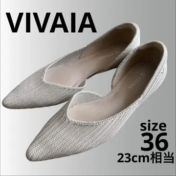 새상품급 VIVAIA 비바이아 포인티드 토 V컷 플랫슈즈