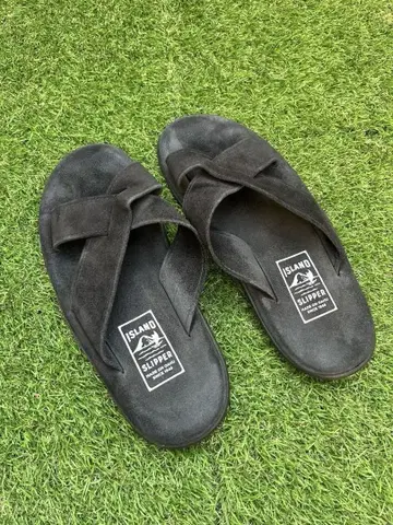 ISLAND SLIPER 크로스 샌들