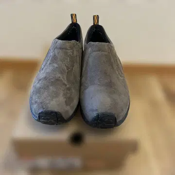 MERRELL 그레이 스웨이드 슬립온
