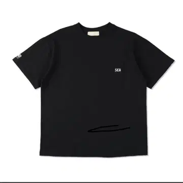 SEA 자수 포켓 블랙 티셔츠