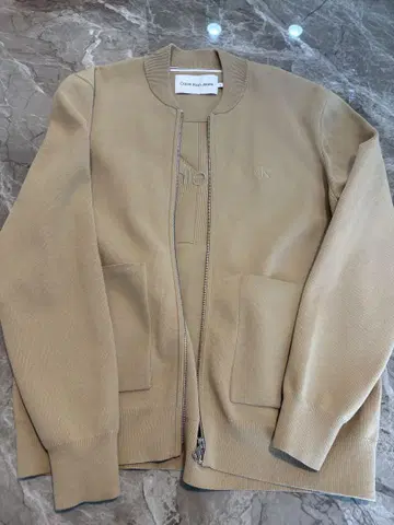 Calvin Klein Jeans 베이지 자켓
