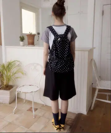 도트 무늬 백팩