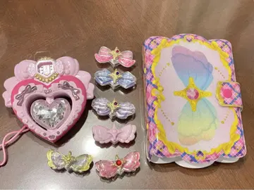 너와 아이돌 프리큐어 아이돌 하트 브로치 & 키라룬 리본 북 세트!