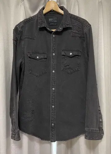 ZARA 데미지 가공 데님 셔츠