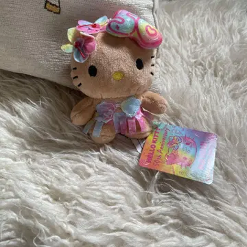 헬로키티 50주년 기념 하와이 한정판 일광화상 11cm