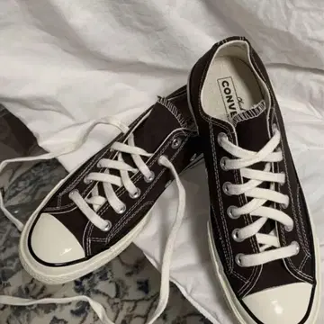 CT70 DARK ROOT BROWN LOW CUT CONVERSE