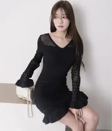 프릴 헴 크로셰 니트 원피스