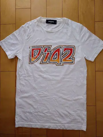 정품 새상품급 디스퀘어드 DSQUARED2 프론트 프린트 티셔츠 M