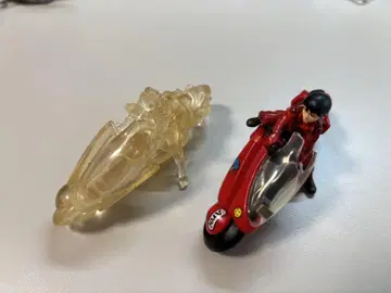 AKIRA 피규어 카네다와 바이크