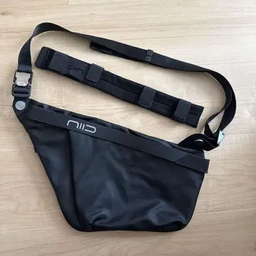 [NIID] [니드] 바디백 FINO IV F4 블랙