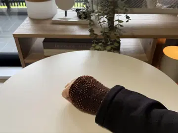 핸드메이드 손목 워머, 비즈 장식 브라운 암커버 냉방병 예방