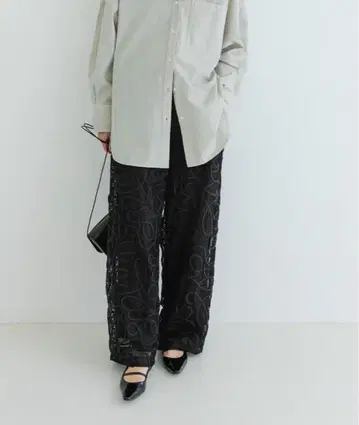 코드 레이스 이지 팬츠 어반 리서치