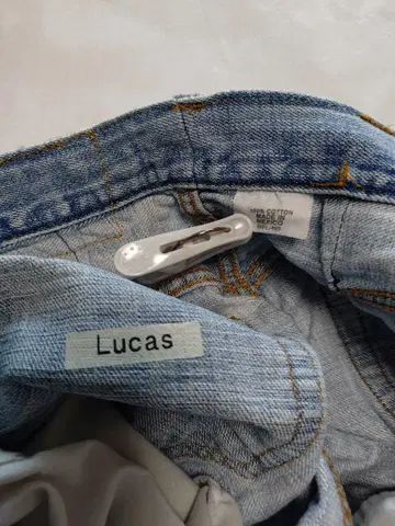 리바이스 Lucas