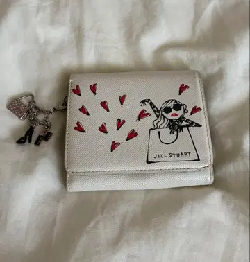 [질스튜어트] 미우라 다이치 콜라보 가죽 접이식 지갑 (참 )