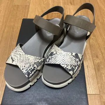콜한 (ZEROGRAND) 가죽 샌들 23cm