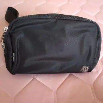 Everywhere Belt Bag Large 블랙