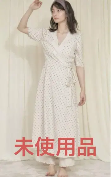 미사용 칸자키 메구미 님 스나이델 홈 도트 퍼프 슬리브 롱 원피스