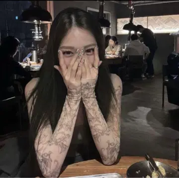 melt the lady 멜트더레이디 lily tattoo tops