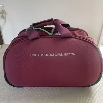 UNITED COLORS OF BENETTON 캐리온 백
