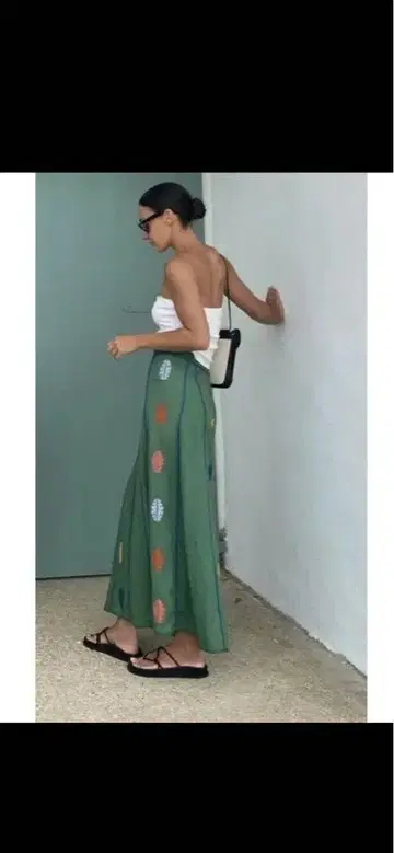 새상품급! ZARA 자수 린넨 블렌드 케이프 스커트 M 사이즈