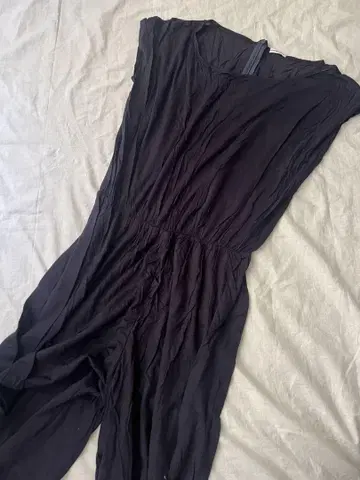 드레스테리아 다크 네이비 올인원