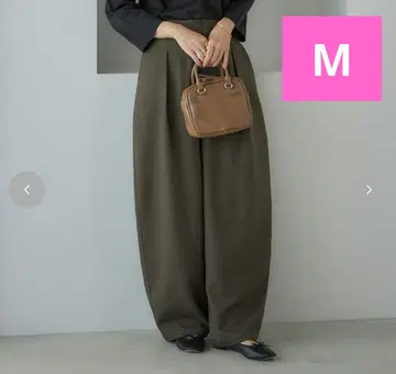 [새상품] 시마무라 다나카 리나 배럴 실루엣 팬츠 코쿤 카키 M