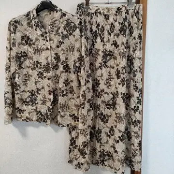 미제르 꽃무늬 레이스풍 셋업