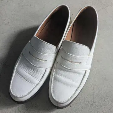 YANKO 화이트 로퍼