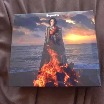 [Superfry] Heat Wave 초회 한정판 [CD+Blu-ray]