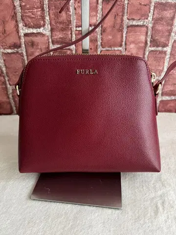 FURLA 버건디 가죽 숄더백