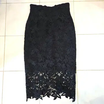 Snidel 플라워 레이스 타이트 스커트 블랙