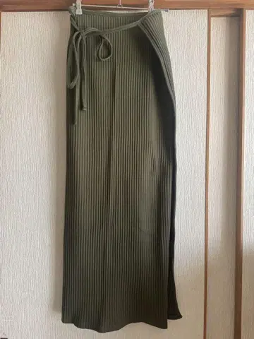 BASERANGE Brig skirt 베이스레인지 스커트